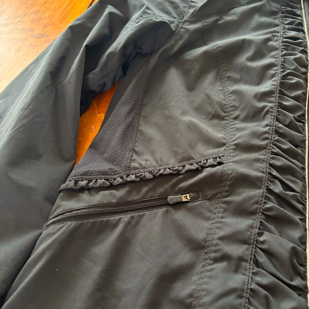 Lululemon Run: Back On Track Jacket - Picture 5 of 11